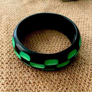 Blk and green bracelet